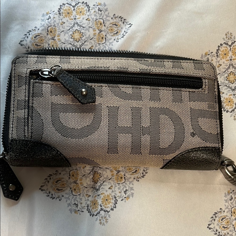 Harley-Davidson Tan & Brown Jacquard Wallet-Wristlet - Picture 3 of 10